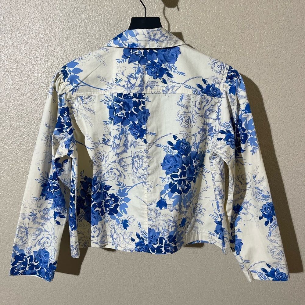 Sold  - Picture 2 of 7